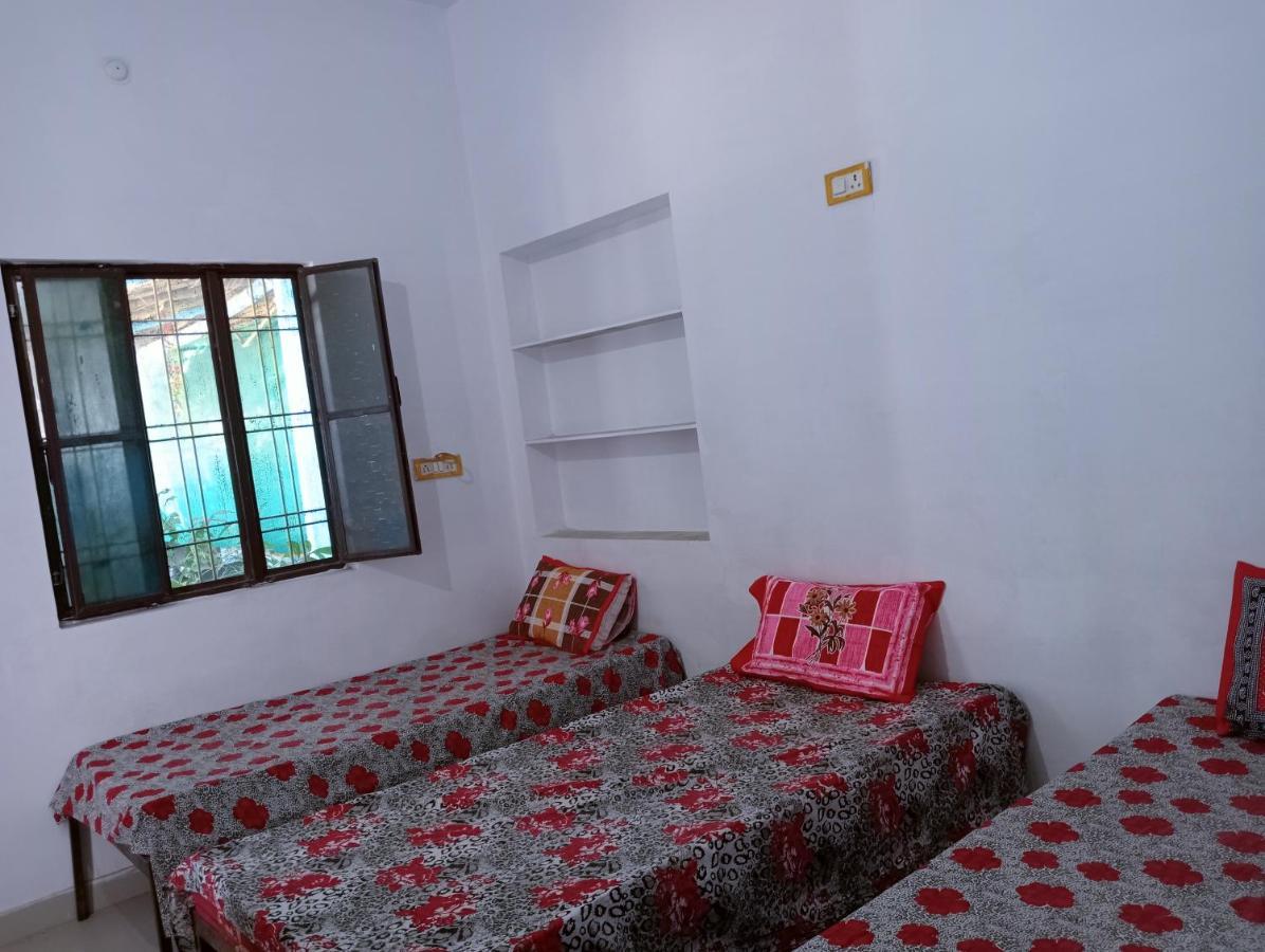 Veera'S Hostel Пушкар Экстерьер фото